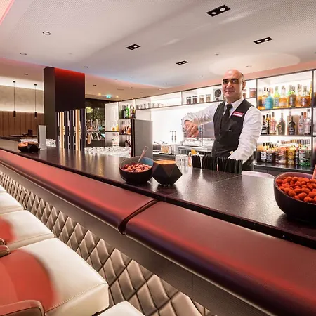 Best Western Premier Central Hotel Leonhard-3